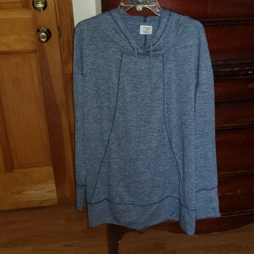 Danskin shirt